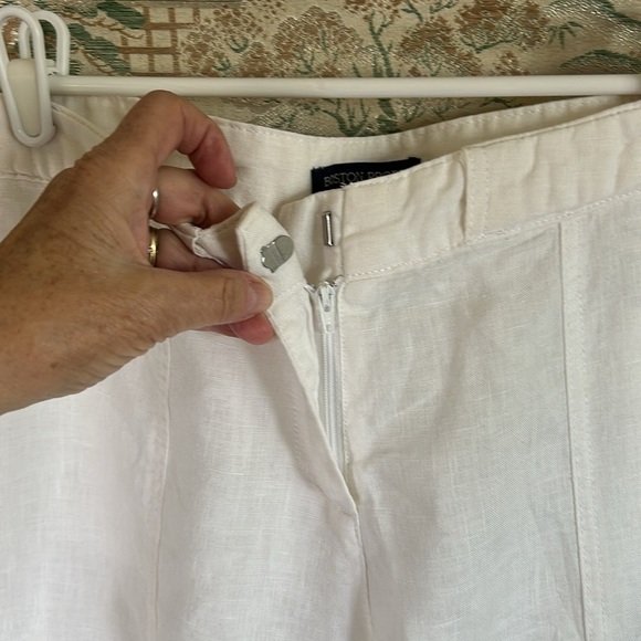 BOSTON PROPER WHIte LINEN BLACK FLORAL EMBROIDERED ON LEG CAPRI PANTS SIZE 6 - Picture 2 of 10